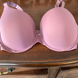 Victoria’s Secret T-Shirt Perfect Shape Bra
